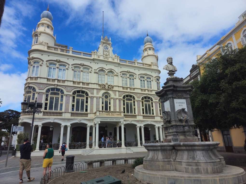 plaza del Gabinete Literario