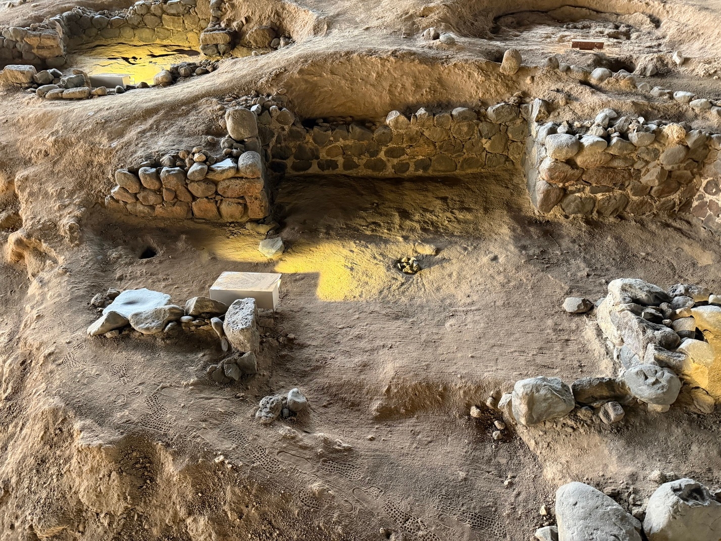 Gáldar: yacimiento arqueológico de un antiguo poblado