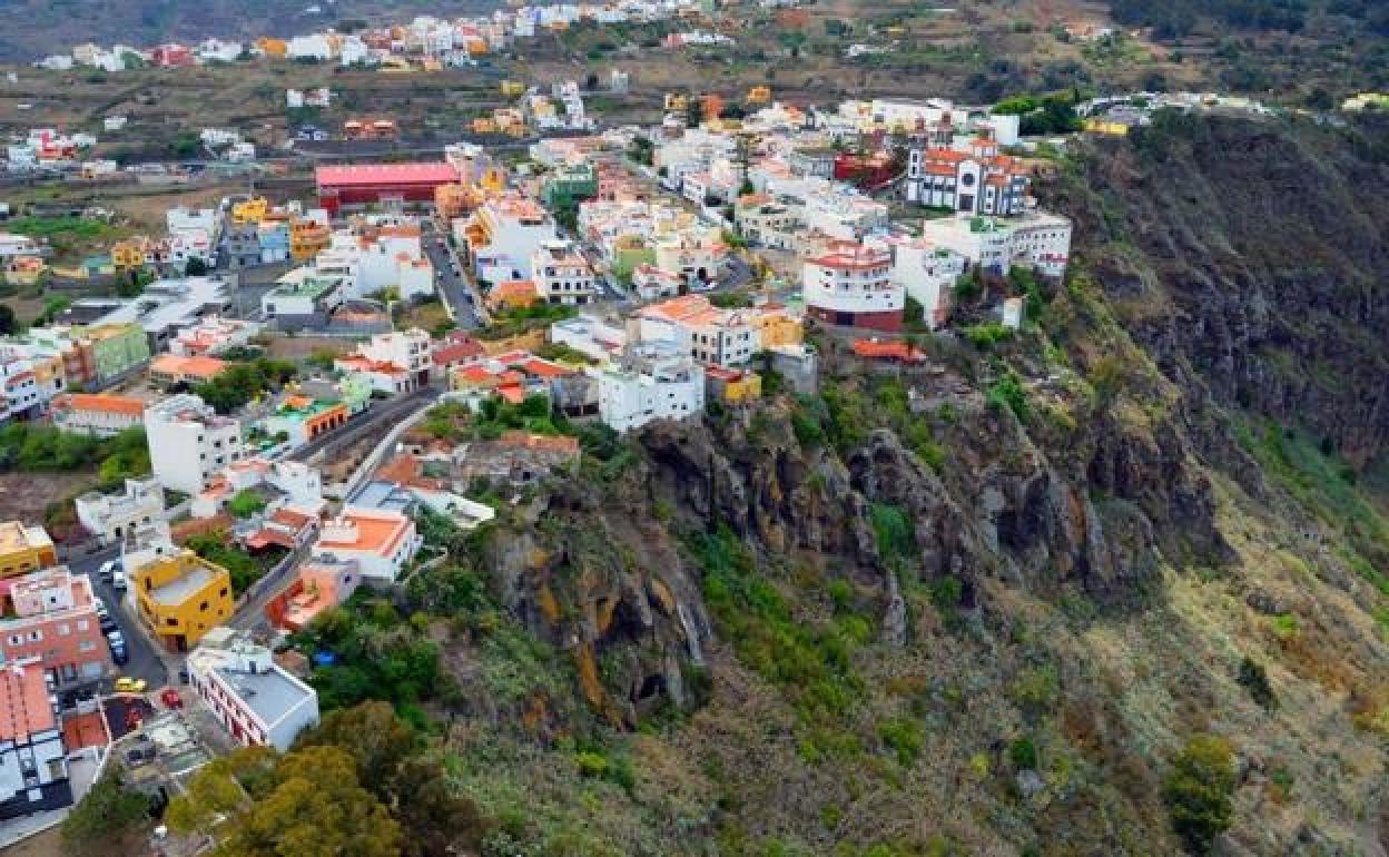 Moya: vista aérea del casto antiguo de Moya.